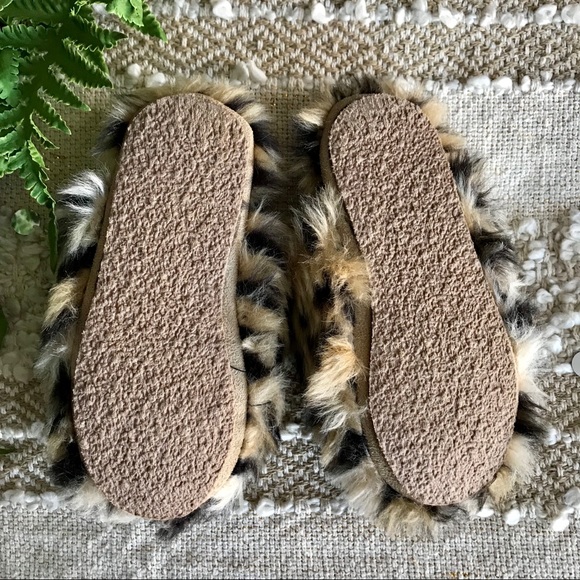 KIDS FAUX FUR SLIPPERS SZ K10 - Picture 3 of 3